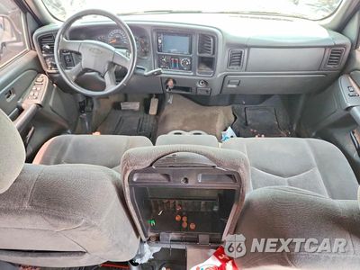 Zdjęcie 8 z 12 samochodu: 2005 CHEVROLET SILVERADO K1500 VIN:2GCEK13TX51139091 - miniatura