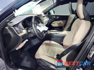 Zdjęcie 7 z 13 samochodu: 2026 VOLVO XC60 PLUS VIN:YV4M12RC3T1414361 - miniatura