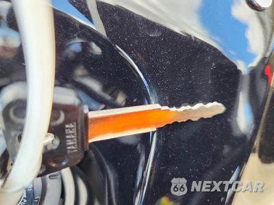 Zdjęcie 8 z 9 samochodu: 2025 YAMAHA MTM890 VIN:JYARN96E5SA000701 - miniatura