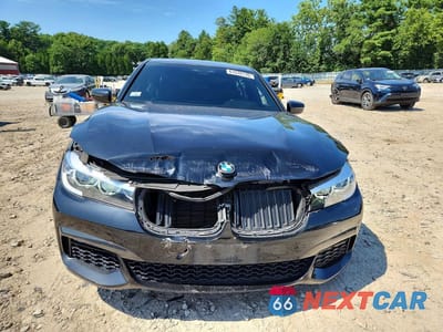 Piąte zdjęcie samochodu w środku: 2019 BMW 740 XI VIN:WBA7E4C57KGV70292 - miniatura