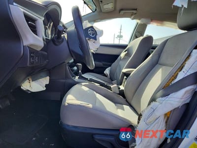 Zdjęcie 7 z 13 samochodu: 2016 TOYOTA COROLLA LE VIN:5YFBURHE8GP464610 - miniatura