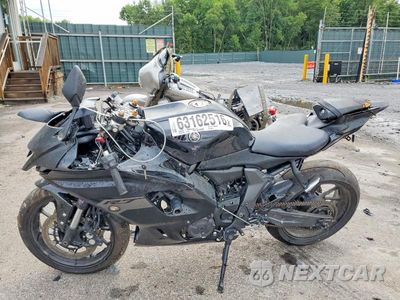 Trzecie zdjęcie samochodu z tyłu: 2025 YAMAHA YZFR7 VIN:JYARM38E7SA018176 - miniatura