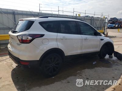 Trzecie zdjęcie samochodu z tyłu: 2017 FORD ESCAPE TITANIUM VIN:1FMCU0J91HUC08497 - miniatura