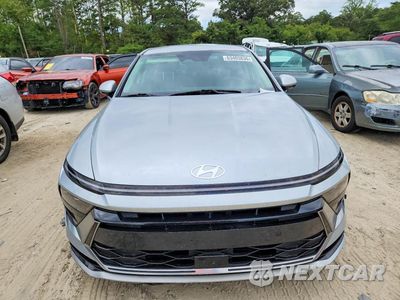 Piąte zdjęcie samochodu w środku: 2024 HYUNDAI SONATA HYBRID SEL VIN:KMHL34JJXRA102024 - miniatura
