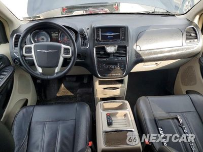 Zdjęcie 8 z 13 samochodu: 2014 CHRYSLER TOWN & COUNTRY TOURING VIN:2C4RC1BG8ER217758 - miniatura