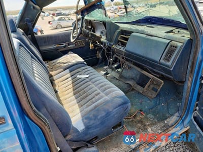 Zdjęcie 7 z 12 samochodu: 1992 CHEVROLET GMT-400 K1500 VIN:1GCEK14K7NZ219087 - miniatura