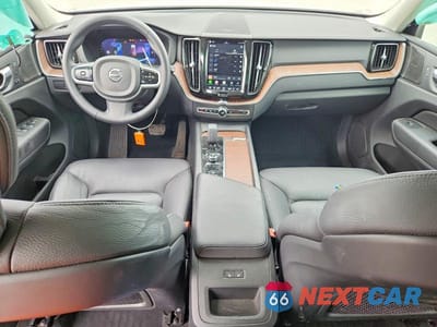 Zdjęcie 8 z 14 samochodu: 2023 VOLVO XC60 PLUS VIN:YV4H60DN2P1210592 - miniatura