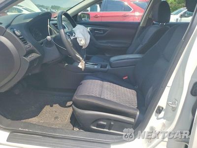 Zdjęcie 7 z 12 samochodu: 2016 NISSAN ALTIMA 2.5 S VIN:1N4AL3AP7GC191908 - miniatura