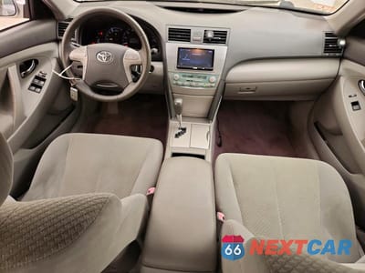 Zdjęcie 8 z 12 samochodu: 2007 TOYOTA CAMRY HYBRID VIN:JTNBB46K873009150 - miniatura