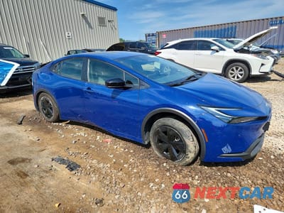 Czwarte zdjęcie samochodu z boku: 2023 TOYOTA PRIUS LE VIN:JTDACAAU6P3007532 - miniatura