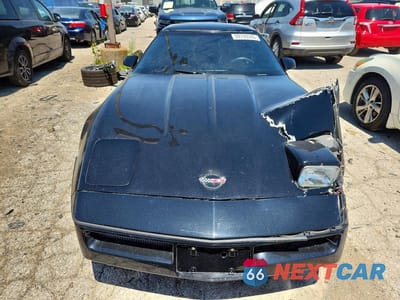 Piąte zdjęcie samochodu w środku: 1990 CHEVROLET CORVETTE VIN:1G1YY2389L5112224 - miniatura