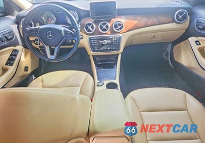 Zdjęcie 8 z 12 samochodu: 2015 MERCEDES-BENZ GLA 250 VIN:WDCTG4EB4FJ169977 - miniatura