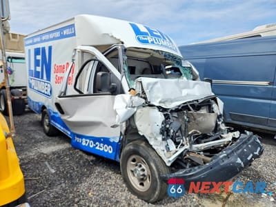 Czwarte zdjęcie samochodu z boku: 2021 CHEVROLET EXPRESS G3500 VIN:1HA0GRF71MN010528 - miniatura