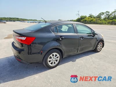 Trzecie zdjęcie samochodu z tyłu: 2015 KIA RIO LX VIN:KNADM4A30F6487225 - miniatura