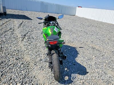 Czwarte zdjęcie samochodu z boku: 2012 KAWASAKI EX250 J VIN:JKAEXMJ12CDAC0188 - miniatura