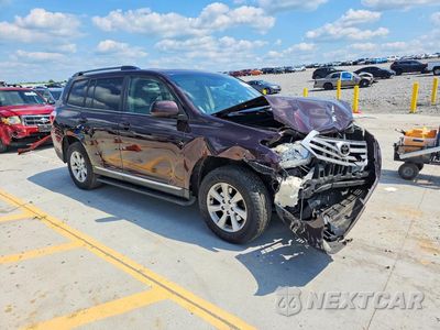 Czwarte zdjęcie samochodu z boku: 2013 TOYOTA HIGHLANDER SE VIN:5TDBK3EH0DS184636 - miniatura