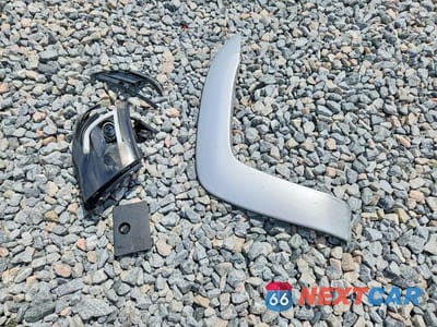 Zdjęcie 12 z 13 samochodu: 2005 TOYOTA TACOMA DOUBLE CAB PRERUNNER VIN:3TMJU62N25M001711 - miniatura