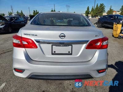 Zdjęcie 6 z 12 samochodu: 2019 NISSAN SENTRA SV VIN:3N1AB7AP1KL618858 - miniatura