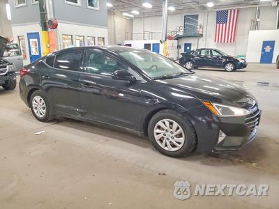 Czwarte zdjęcie samochodu z boku: 2019 HYUNDAI ELANTRA SE VIN:5NPD74LF5KH424817 - miniatura