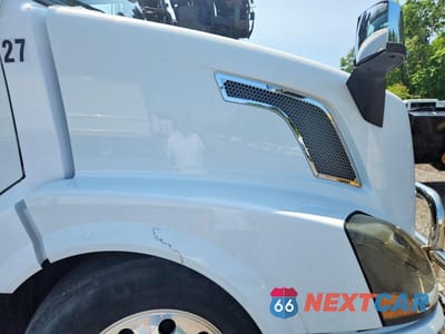 Zdjęcie 10 z 12 samochodu: 2016 VOLVO VN VNL - SEMI TRUCK VIN:4V4NC9EH6GN959341 - miniatura