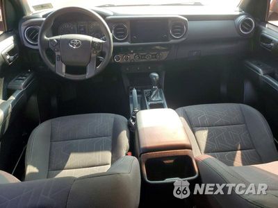 Zdjęcie 8 z 12 samochodu: 2017 TOYOTA TACOMA TRD SPORT VIN:3TMCZ5AN4HM081104 - miniatura