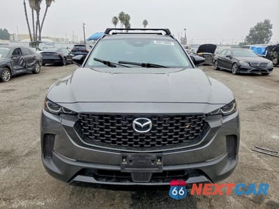 Piąte zdjęcie samochodu w środku: 2025 MAZDA CX-50 PREMIUM VIN:7MMVAADW1SN106308 - miniatura