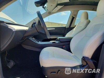Zdjęcie 7 z 12 samochodu: 2023 TESLA MODEL Y VIN:7SAYGDEE7PA172239 - miniatura
