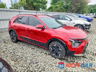 Czwarte zdjęcie samochodu z boku: 2025 KIA NIRO WIND VIN:KNDCR3L15S5132847 - miniatura