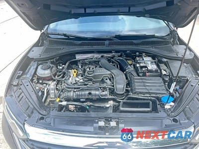 Zdjęcie 7 z 10 samochodu: 2024 VOLKSWAGEN JETTA S VIN:3VW5M7BU9RM103556 - miniatura