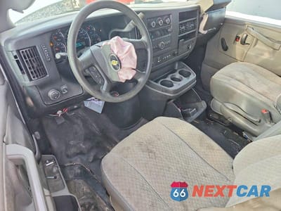 Zdjęcie 8 z 12 samochodu: 2020 CHEVROLET EXPRESS G3500 VIN:1GB0GRFGXL1261546 - miniatura