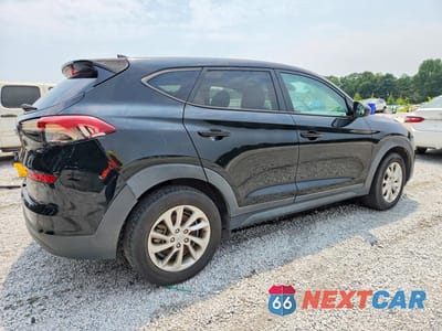 Trzecie zdjęcie samochodu z tyłu: 2019 HYUNDAI TUCSON SE VIN:KM8J23A45KU882582 - miniatura