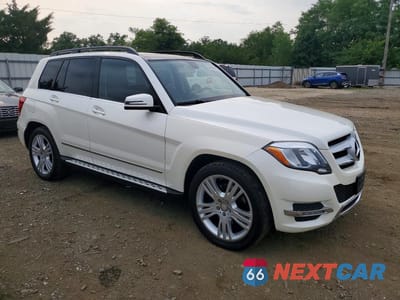 Czwarte zdjęcie samochodu z boku: 2015 MERCEDES-BENZ GLK 350 4MATIC VIN:WDCGG8JB4FG436711 - miniatura