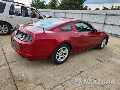 Trzecie zdjęcie samochodu z tyłu: 2014 FORD MUSTANG VIN:1ZVBP8AM4E5245721 - miniatura