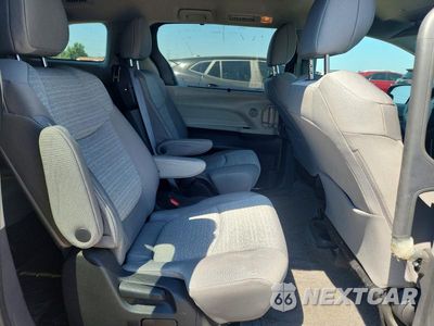 Zdjęcie 11 z 14 samochodu: 2022 TOYOTA SIENNA LE VIN:5TDKSKFC0NS054712 - miniatura