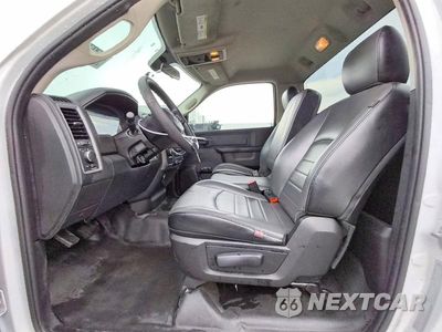 Zdjęcie 7 z 13 samochodu: 2022 RAM 1500 CLASSIC TRADESMAN VIN:3C6JR6DG0NG300989 - miniatura
