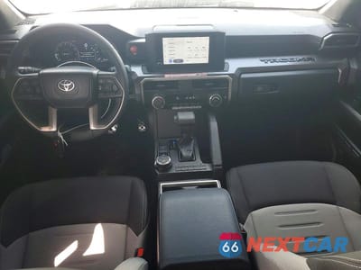 Zdjęcie 8 z 13 samochodu: 2025 TOYOTA TACOMA TRD SPORT VIN:3TYLB5JN5ST102221 - miniatura