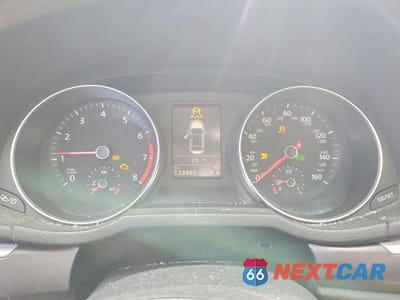 Zdjęcie 9 z 12 samochodu: 2018 VOLKSWAGEN PASSAT S/R-LINE VIN:1VWAA7A36JC036971 - miniatura