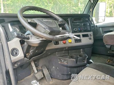 Zdjęcie 8 z 14 samochodu: 2018 FREIGHTLINER CASCADIA 126 SEMI TRUCK VIN:3AKJHHDR5JSJR0332 - miniatura