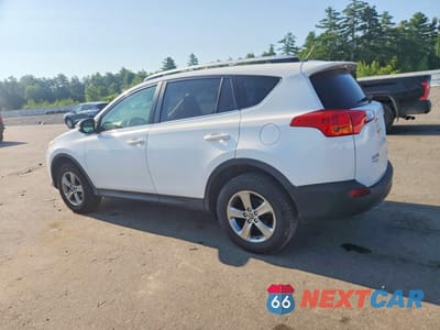 Drugie zdjęcie samochodu z przodu: 2015 TOYOTA RAV4 XLE VIN:JTMRFREV3FD115594 - miniatura