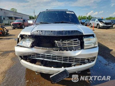 Piąte zdjęcie samochodu w środku: 2011 LINCOLN NAVIGATOR VIN:5LMJJ2J56BEJ06992 - miniatura