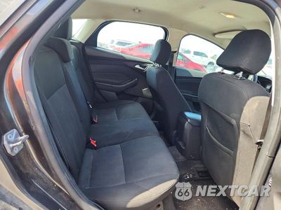 Zdjęcie 10 z 13 samochodu: 2017 FORD FOCUS SE VIN:1FADP3K21HL346555 - miniatura