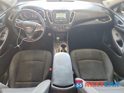 Zdjęcie 8 z 13 samochodu: 2016 CHEVROLET MALIBU LS VIN:1G1ZB5ST0GF300109 - miniatura