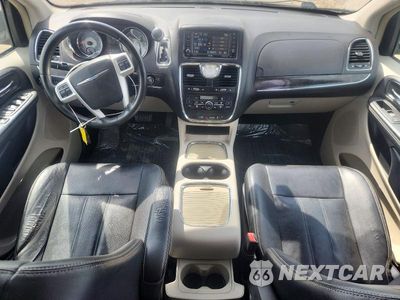 Zdjęcie 8 z 13 samochodu: 2015 CHRYSLER TOWN & COUNTRY TOURING L VIN:2C4RC1CG4FR630566 - miniatura