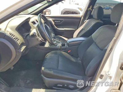 Zdjęcie 7 z 12 samochodu: 2016 NISSAN ALTIMA 2.5 SR VIN:1N4AL3AP2GC117490 - miniatura