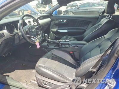 Zdjęcie 7 z 12 samochodu: 2017 FORD MUSTANG VIN:1FATP8UH3H5263871 - miniatura
