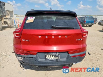 Zdjęcie 6 z 13 samochodu: 2020 VOLVO XC40 T5 R-DESIGN VIN:YV4162UM7L2207390 - miniatura