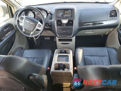Zdjęcie 8 z 13 samochodu: 2016 CHRYSLER TOWN & COUNTRY TOURING VIN:2C4RC1BG4GR127882 - miniatura