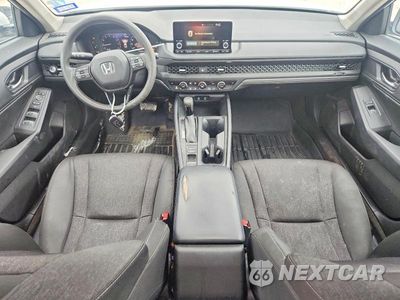Zdjęcie 8 z 12 samochodu: 2023 HONDA ACCORD EX VIN:1HGCY1F30PA019182 - miniatura