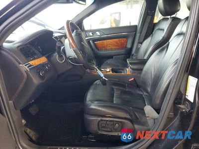 Zdjęcie 7 z 12 samochodu: 2016 LINCOLN MKS VIN:1LNHL9DK8GG602846 - miniatura