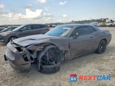 2018 DODGE CHALLENGER SXT 2C3CDZAG4JH204724 - główne zdjęcie licytacji z USA - miniatura